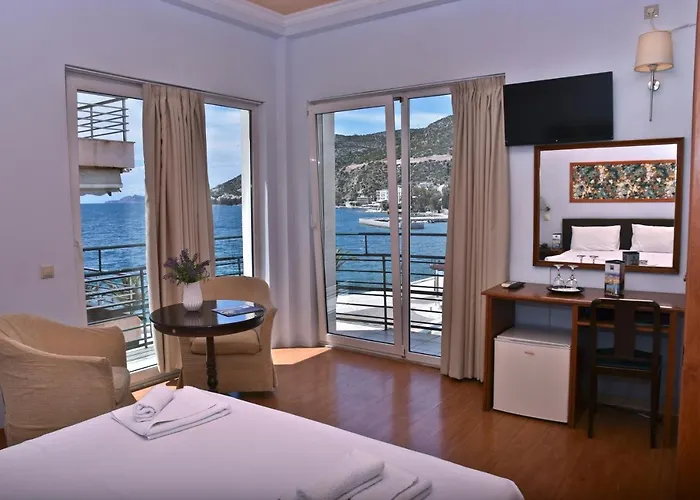Grand Hotel Loutraki
